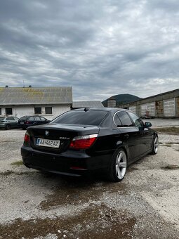 BMW e60 530d manual - 4