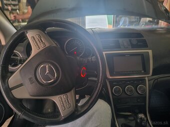 Mazda 6 2.2 - 4