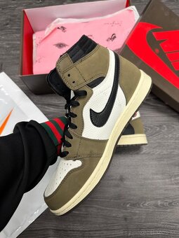 Nike x Travis Scott Air Jordan 1 leather tenisky - 4