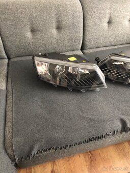 Skoda Octavia iii predne xenonove svetla - 4