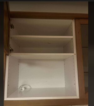 Predám lacno peknú kuchynskú linku so sporákom, stolom - 4