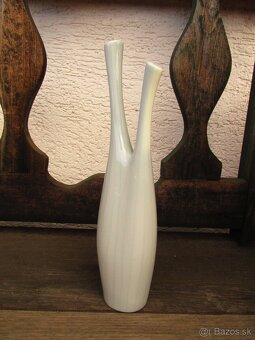 Stará váza Royal Dux. - 4