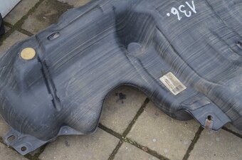 Palivová nádrž Renault Laguna2 - 4