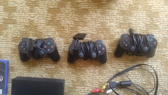 Playstation 2 + 6 hier - 4