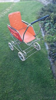 Predam retro kočík za 120 eur.tel.0902718962 Šamudovce - 4