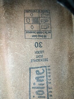 Kvalitné šľapky pre chlapca - 4