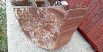 Lyžica na traktorbáger Newholland B115 - 4