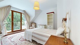 Klimatizovaný 5 izb rodinný dom  s exkluzívnou terasou a záh - 4