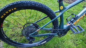 ROCKMASHINE BLIZZ karbonovy M - 4