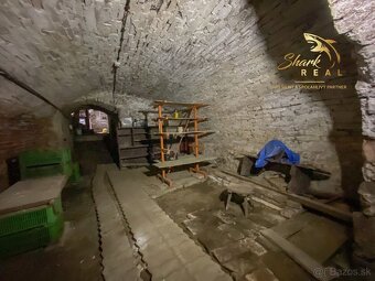 Znížená cena - Jedinečná príležitosť - Historický vinársky d - 4