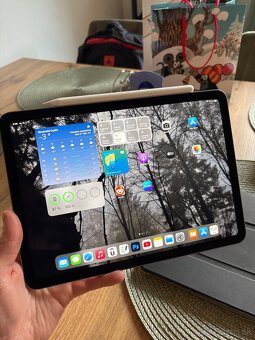 iPad Air M2, Apple Pencil Pro + Smart Folio - 4