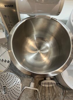 Bosch mum 4880/05 600W kuchynský robot - 4