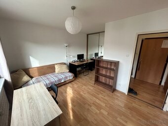 Predám pekný 1- izbový byt v Banskej Bystrici - 4