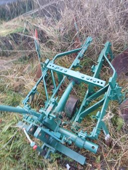 Dvojradlicny pluh obracak - 4