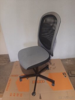 Kancelárska stolička - 4