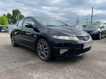 Honda Civic 1.8 V-Tec benzín, 103kW, MT/6, rok:12.2011. - 4