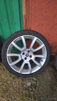 Hliníkové disky R 18 elektróny s pneumatikami Fiat - 4