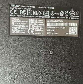 Asus Vivobook X1500E - 4