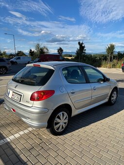 Predám Peugeot 206 1.1 Benzín - 4