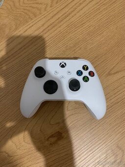 Predám Xbox One S All Digital - 4