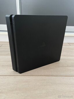 PS4 Slim 1TB + 2x ovládač + 6 hier (komplet balík) - 4