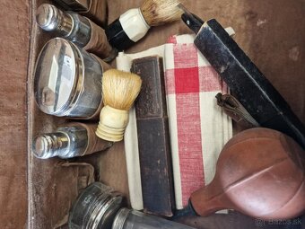 Starožitný kufrík na holenie strihanie - 4