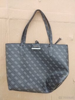 Guess kabelky biela+čierna - 4