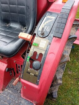 Mitsubishi MT 205 - 4