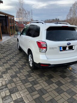 SUBARU Forester 2.0i - 4