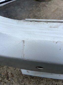 Zadný naraznik e60 - 4