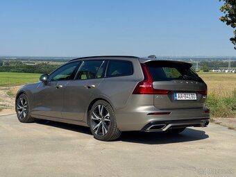 Volvo V60 R Design D4 - 4