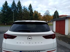 Opel Grandland 1.2 T Business AT8 96 kW 131 k - 4