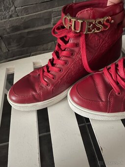 Guess v.38 - 4