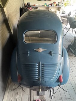 Renault 4 CV, 1958 s TP biele ŠPZ - 4
