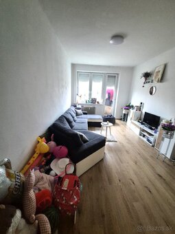 PREDAJ - čiastočne prerobený 2 izb.tehlový byt, meďerčská ul - 4