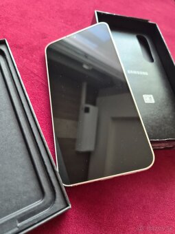 Predám Samsung Galaxy S24 5G 256 GB yellow - 4