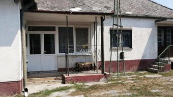 NA PREDAJ: 4izbový rodinný dom s pozemkom 792m2 - Jelka - 4