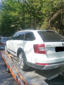 Škoda Octavia 3 scout 2.0TDI 4x4 DSG biela - 4