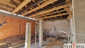 Na predaj rodinný dom, pozemok 1041 m2 Neded - 4