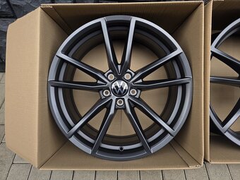 5x112 R19 VW Pretoria Passat Rline Nepoužite - 4