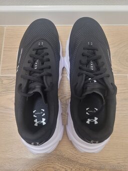 Under Armour - 4