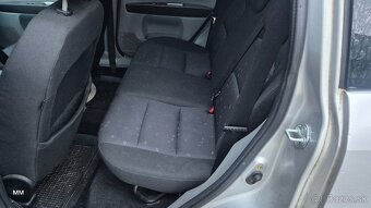 Mazda 2 automat , benzin , STK + EK 4/2027 - 4