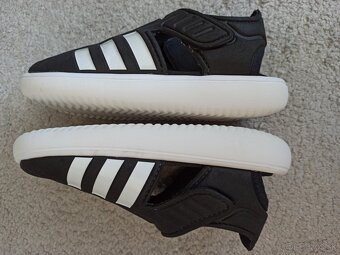 Sandálky Adidas veľ 28 - 4