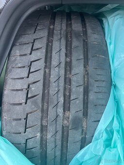 235/40 R19 - 4