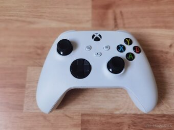 Ovládač Xbox Series /Xbox One - 4