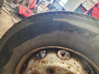 Pneumatiky nakladne 315/70 R22,5 - 4