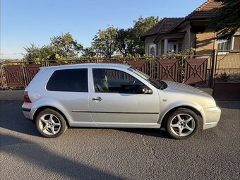 Volkswagen golf 4, 16v 1,4 MPI - 4
