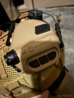 Taktická helma fast + earmor m31 - 4