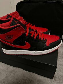 Nike Air Jordan 1 Mid Alternate Bred (2022) - 4