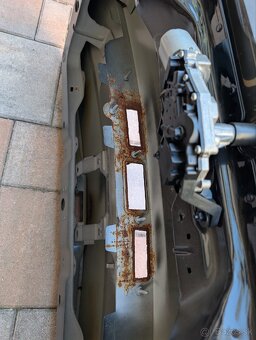 Kufrové dvere Volkswagen Touran 1 - 4